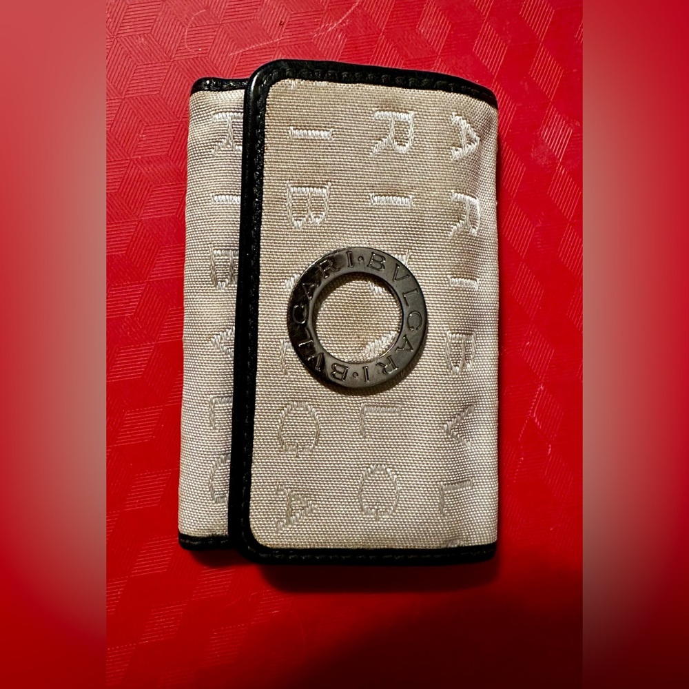 BVLGARI Logomania Key Case.